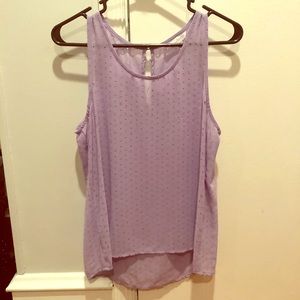 Beautiful lightweight top in lilac purple!